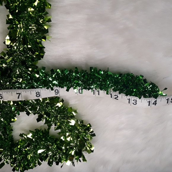 St. Patrick's Day green sparkling shamrock 12 x 14 inches wall hanging - Picture 5 of 7